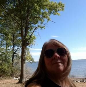 Meet your Posher, Joann